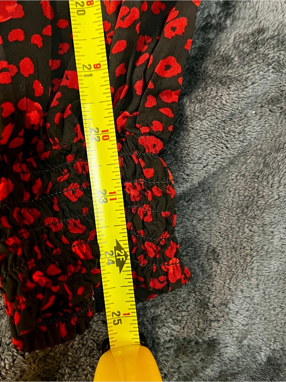 Twelve O Two Wms Red Black Print Smocked
Pleated Balloon Sleeve Peasant Top M - Picture 11 of 13
